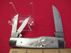 Fight'n Rooster Frank Buster Reverse Pearl Gunstock 