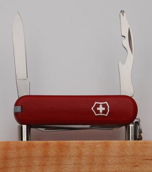 Victorinox 4-Blade 2 1/4" Long Multitool Knife In Very Good Condition w/Red Synthetic Covers (928)