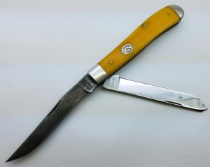 Mooremaker 2012 Two Blade Yellow Bone Handle Trapper Folding Pocket Knife USA MADE