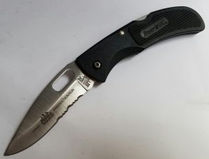 Bear MCG USA First Production Run Mac Tools Black Lockback Pocket Knife W/ Combo Edge Blade 