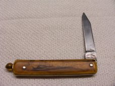 G. SCHRADE BALL PULL AUTOMATIC/ SWITCHBLADE - BUTTER AND MOLASSES HANDLES G. SCHRADE BALL PULL AUTOMATIC/ SWITCHBLADE - BUTTER AND MOLASSES HANDLES