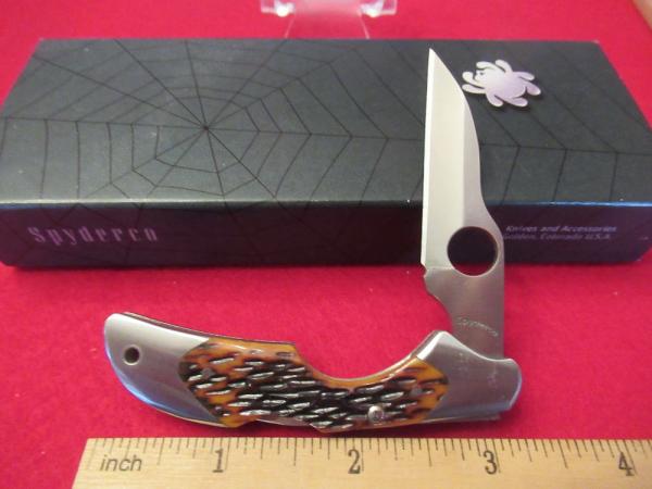 Spyderco Jigged Bone Kiwi Model # C75P 