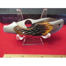 Spyderco Jigged Bone Kiwi Model # C75P Spyderco Jigged Bone Kiwi Model # C75P