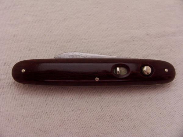 SCHRADE CUT CO. - AUTOMATIC/SWITCHBLADE- IMITATION WOOD GRAINED HANDLES c. 1904-1946 SCHRADE CUT CO. - AUTOMATIC/SWITCHBLADE- IMITATION WOOD GRAINED HANDLES c. 1904-1946