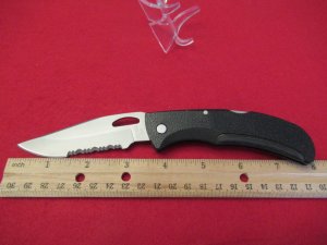 Gerber USA EZ-Out Serrated Model # 450 