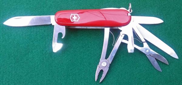  Victorinox “Troubleshooter” Swiss Army knife