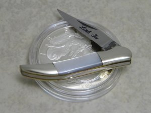 Frost Cutlery Japan Pearl "Little Tex" Miniature Texas Toothpick Knife