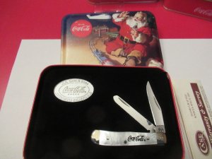  Case XX Christmas Coca-Cola Tin Pearl Tiny Trapper Pattern # 82154 SS 