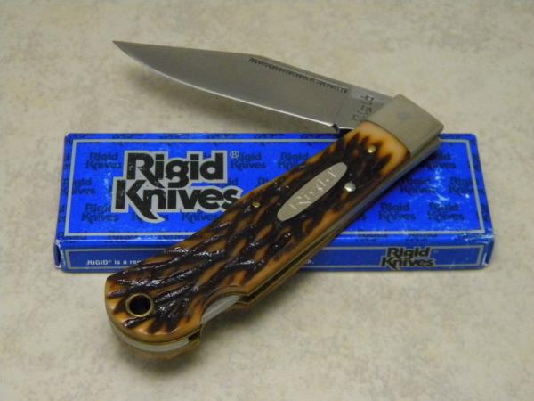 Rigid USA (Made by Camillus) Delrin RG77 Bear Tooth Lockback Knife in Box
