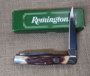 Remington Folding Waterfowl Knife #18565 – discontinued model 