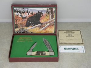 Remington USA Stag Canoe 2000 Wildlife Knife in Box