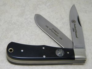 Smith & Wesson USA (Camillus) Black 44 Magnum 1955 "40th Anniversary" 1995 Jumbo Trapper Knife
