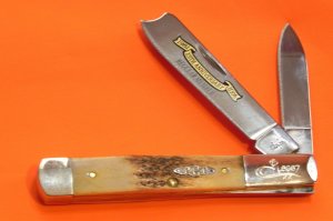 Case xx 2006 Collectors Club Razor Barlow Knife w Stag & CCC Shield & Gold Scroll Blade Etch -NOS