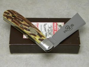 Schatt & Morgan Titusville PA. 2009 Series 4-V Worm Groove Bone 04161C Cotton Sampler Knife in Box