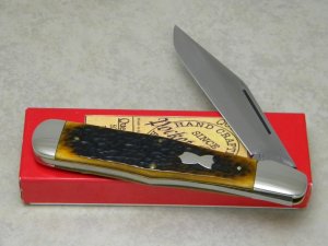 Queen City 2012 Aged Honey Amber Stag Bone #83 Coke Bottle Folding Hunter Knife in Box