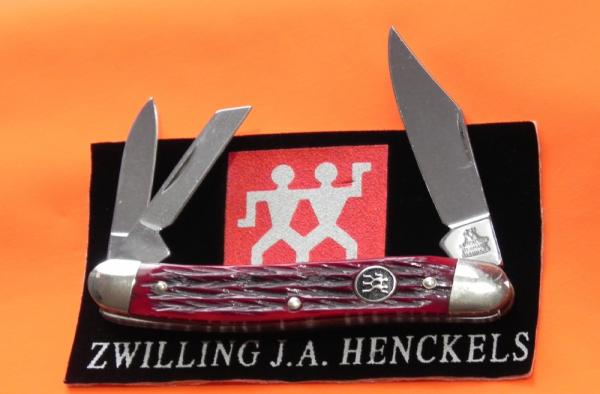 Zwilling J A Henckels 3 Blade Whittler pocket knife w/ Natural Red Bone Handles - NOS -NM Zwilling J A Henckels 3 Blade Whittler pocket knife w/ Natural Red Bone Handles - NOS -NM