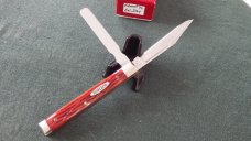 Robeson Suredge 2 blade Doctor's Knife (Pill Crusher) with Red Jigged Bone handles 1 of 200 Robeson Suredge 2 blade Doctor's Knife (Pill Crusher) with Red Jigged Bone handles 1 of 200