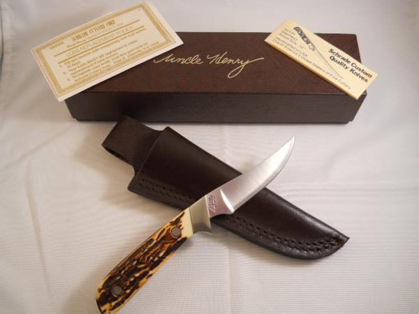 Schrade Uncle Henry 162UH USA Mint Schrade Uncle Henry 162UH USA Mint