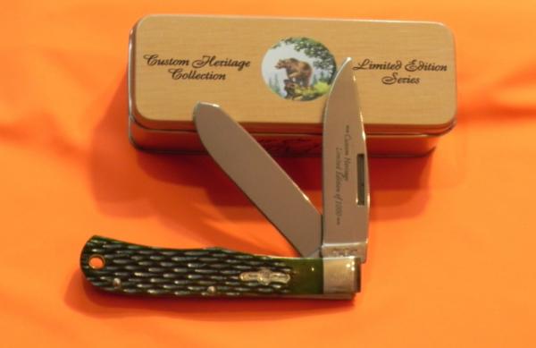 Bear & Son Special Build (#116 of 1000) 2 Blade Mountain Man Knife w/ Green Jigged Bone Handles -NOS