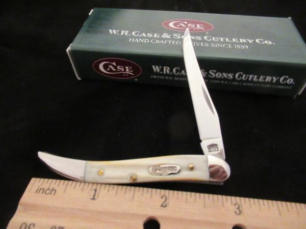 Case XX 2000  Shield & Tang Stamp Burnt White Bone  Tiny Texas Toothpick Pattern 610096 SS