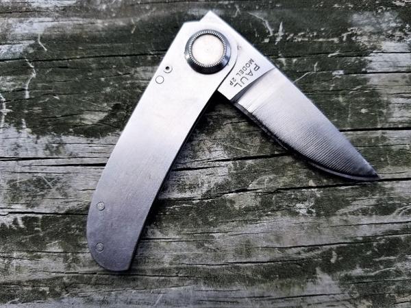 GERBER PAUL 2P AXIAL FOLDING LOCK BACK KNIFE STAINLESS HANDLE PREOWNED VG+ TO EXCELLENT GERBER PAUL 2P AXIAL FOLDING LOCK BACK KNIFE STAINLESS HANDLE PREOWNED VG+ TO EXCELLENT