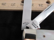 Schatt & Morgan Pearl Doctors Knife Pattern # 052266 Schatt & Morgan Pearl Doctors Knife Pattern # 052266