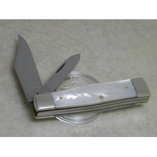 Queen Steel Made in USA Q82 Pearl "Wolverine Knife Collectors Club" Gunstock Jack Knife c.1982 Queen Steel Made in USA Q82 Pearl "Wolverine Knife Collectors Club" Gunstock Jack Knife c.1982
