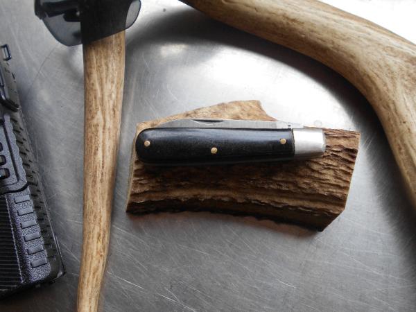 Rodgers  Bare Head Jack  Smooth Black Handles   England