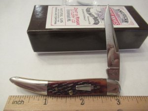Queen 2005 Cutlery Show 1 of 200 Brown Bone 2 Shields Tiny Texas Toothpick 