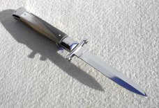NEW OLD STOCK STILETTO ITALIAN 9" SWITCHBLADE GENUINE HORN SWING GUARD KNIFE