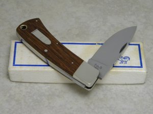 Hen & Rooster Bertram Germany CM-7 Wood Folding Pocket Knife in Box