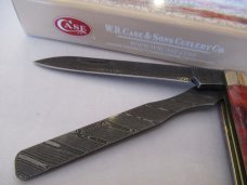 Case XX 2018 Crimson Bone Doctors Knife Damascus Pattern # 6285 SSP DAM Case XX 2018 Crimson Bone Doctors Knife Damascus Pattern # 6285 SSP DAM