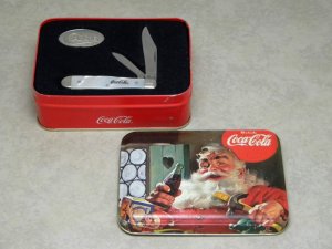 Case XX USA 2001 Pearl 8225 1/2 Christmas Coke Bottle Knife New in Collectible Tin