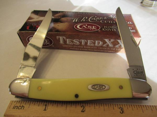 Case XX 2001 Yellow Delrin Muskrat CV Case XX 2001 Yellow Delrin Muskrat CV
