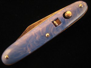 EDGEMASTER USA.   BLUE  &  WHITE   EQUAL  END  AUTO  KNIFE  1945 - 1955   OLD  VINTAGE  KNIVES 