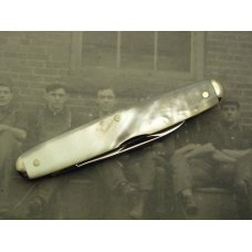 Camillus Pearl Whittler with file worked back Camillus Pearl Whittler with file worked back