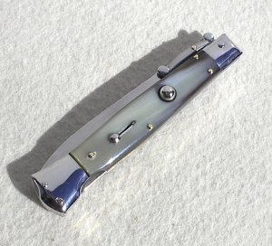 NEW OLD STOCK ITALIAN STILETTO 9" GENUINE HORN SWING GUARD KNIFE
