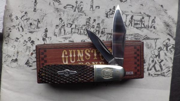 Rough Rider RR670 2 Blade Gun Stock Bone Barlow Propeller Shield Rough Rider RR670 2 Blade Gun Stock Bone Barlow Propeller Shield