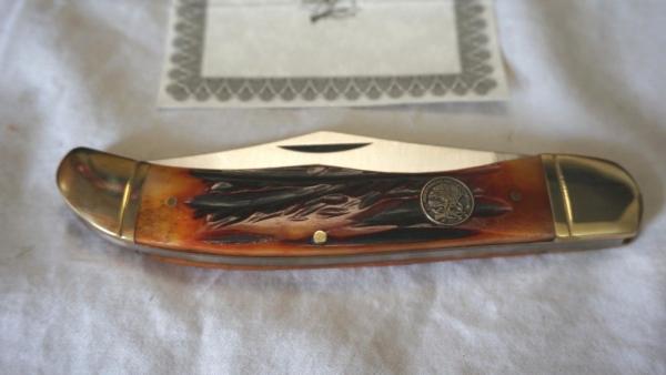 North American Hunting Club Hunter's Classic Collectible Knife