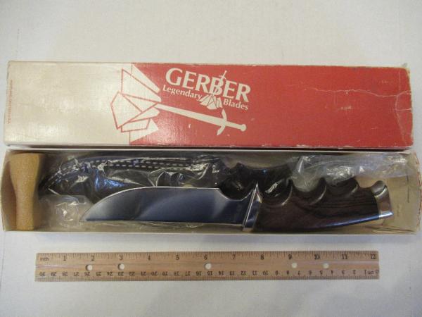 Gerber Presentation Model 525 S  Fixed Blade Knife