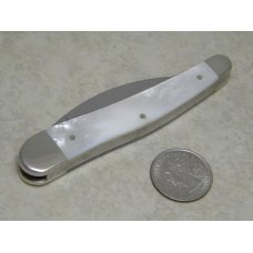Case XX USA 2003 Genuine Mother of Pearl 8355WH SS Wharncliffe Seahorse Whittler Knife in Box Case XX USA 2003 Genuine Mother of Pearl 8355WH SS Wharncliffe Seahorse Whittler Knife in Box