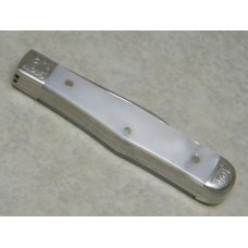 Case XX USA 3 Dot (1997) Genuine Mother of Pearl 8225 1/2 SS Small Coke Bottle Knife in Box Case XX USA 3 Dot (1997) Genuine Mother of Pearl 8225 1/2 SS Small Coke Bottle Knife in Box