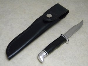 Buck 102 USA Black Woodsman Fixed Blade Sheath Knife c.2009