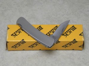 Buck USA Model # 525 Metal Gentleman's Lockback Knife in Box c.2003