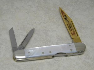 Fight'n Rooster Germany Gold Blade Pearl Lockback Whittler Knife Tar Heel Cutlery Club c.1981