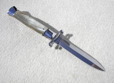 NEW OLD STOCK ITALIAN STILETTO 9" GENUINE HORN SWING GUARD KNIFE