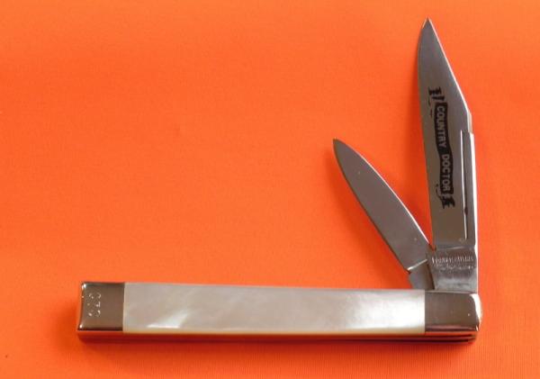 Vintage Parker (Japan) Eagle Brand 2 Blade Country Doctor Physician Knife w/ Mother of Pearl Handles