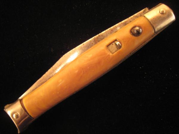 SHUR –SNAP  COLONIAL    FISHTAIL   AUTO   KNIFE  1948 –  1952  OLD VINTAGE  KNIVES