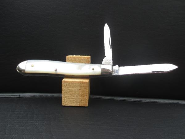 Terrrier Mother Of Pearl Dogleg Jack Knife Terrrier Mother Of Pearl Dogleg Jack Knife