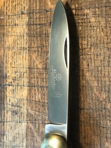 vintage HUBERTUS stag handled switchblade unused unsharpened etched spear blade vintage HUBERTUS stag handled switchblade unused unsharpened etched spear blade